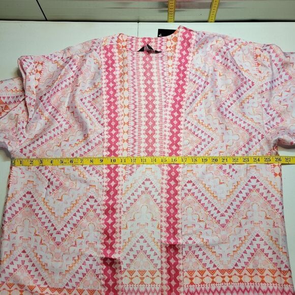 Slim Factor by Investments Plus Mosaic Tile Open Front Short Sleeve Kimono Pink - Picture 11 of 13